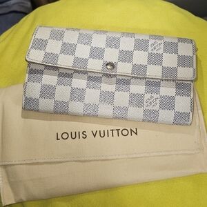Louis Vuitton Portefeuille Sarah  Damier Azur Long Wallet White